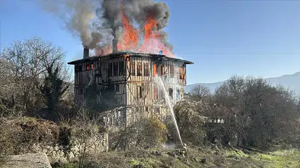 Safranbolu'da tarihi konağın müştemilatı yandı