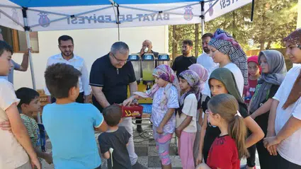 Ünlü, Kurs Öğrenciler ile Buluştu