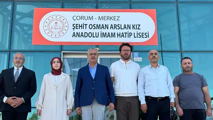 Gençlerle Bir Araya Geldiler