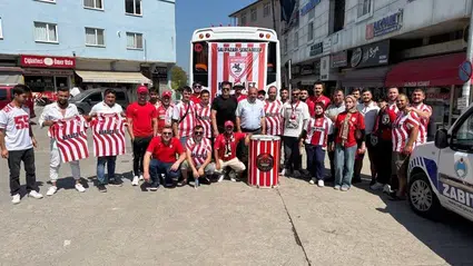 Salıpazarı Belediye Başkanı Karaca, Samsunspor taraftar grubunu Trabzon'a yolculadı