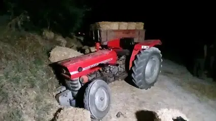 Taşova'da devrilen traktörün sürücüsü yaralandı