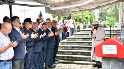 Trabzon'da Kıbrıs gazisi Halit Dilber, son yolculuğuna uğurlandı