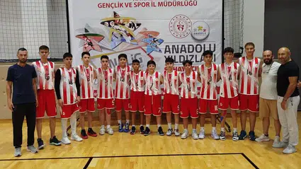 Basketbol Takımı Lider Olarak Finallere Yükseldi
