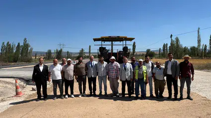 ‘İki İlçeyi Kente Bağlayan Yolda Hizmet Seferberliği’