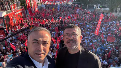 Tahtasız: Umut Bu Meydandadır