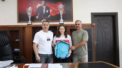 Milli Okçu Sude Tak'tan İl Müdürüne Ziyaret