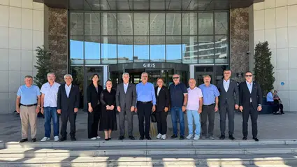 Ahlatcı: Muhtarlarımızla El Ele, Gönül Gönüleyiz