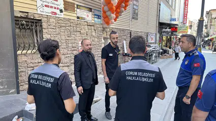 Belediye Ekipleri Esnafı Dinlemeye Devam Ediyor