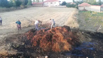 Tarlada Çıkan Yangın Korkuttu