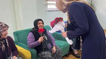 Mevlid-i Nebi Haftası'nda Huzurevi Ziyareti