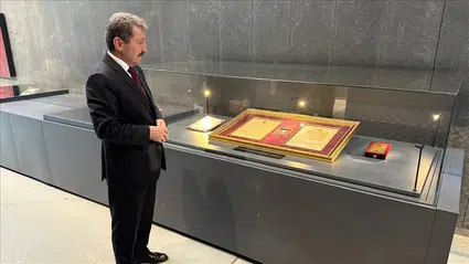 Trabzon'un 101 yıl sonra kavuştuğu istiklal madalyası müzede sergilenmeye başladı