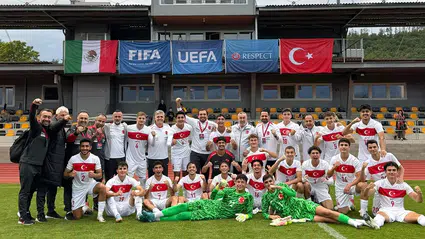 Hasan Ege’den Milli Forma İle Şov!