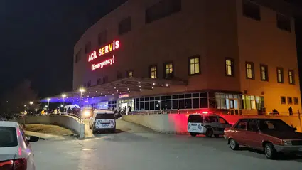 Hastanede Bıçaklı Kavga: 2 Yaralı