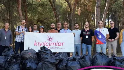 Vestel gönüllüleri Dünya Temizlik Günü'nde Manisa'da çevre için bir araya geldi