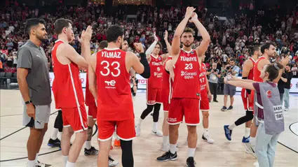Tahtasız’dan Çeyrek Finale Yükselen 12 Dev Adam’a Tebrik
