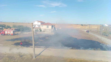 Tekirdağ’da otluk alanda yangın