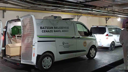 Yolun karşısına geçerken aracın çarptığı yaşlı adam hayatını kaybetti