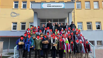 Köy Okullarındaki Öğrencilere Kışlık Destek