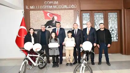 Kalemden Pedala Uzanan Başarı