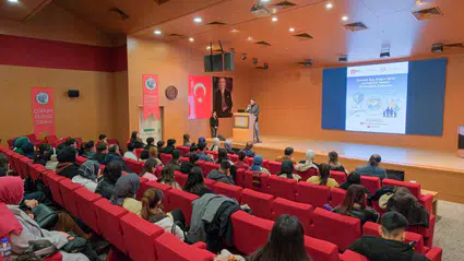 'Komşu Tavsiyesiyle İlaç Kullanımı Zehir Saçıyor'