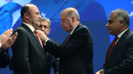 Belediye Başkanı CHP’den AK Parti’ye Geçti