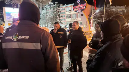 Dere'den Karla Mücadele Ekiplerine Sıcak Kahve İkramı