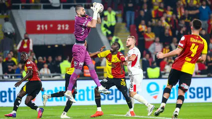 Haftanın 11'i Anketine Göztepe ve Erzurumspor Damgası