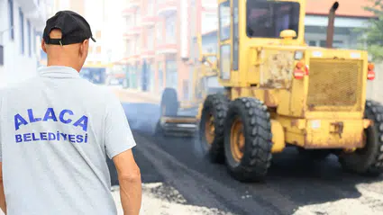 Alaca’da Yollar Yenileniyor