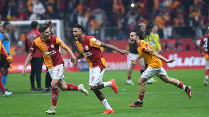 Derbi Bir İlki de Beraberinde Getirdi!