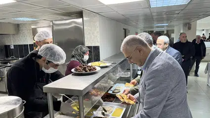 Gençlerle İftar Yaptılar