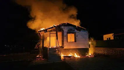 Sahibi Yurt Dışındaydı Geriye Sadece Enkaz Kaldı