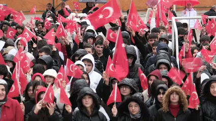 İkinci Dönemi ‘Bayrak Sevgisi’ Temasıyla Başladı