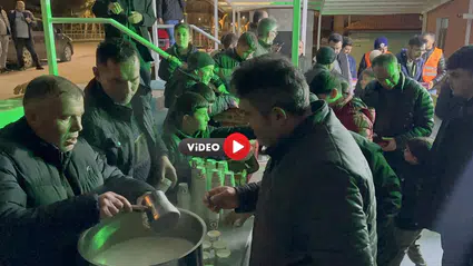 Vatandaşlara Yaklaşık 100 Kilogram Süt İkram Edildi