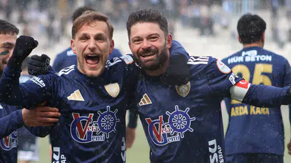 Krallık Yarışında Ortalık Kızıştı