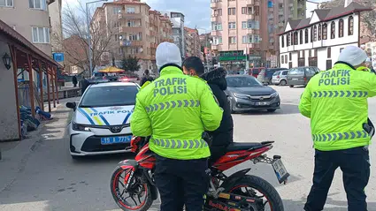 Kurallara Uymayan Sürücülere 266 Bin Lira Ceza Kesildi