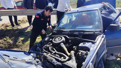 Bariyerlere Çarptı