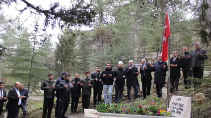 İskilip'te Şehit Kabirleri Ziyaret Edildi