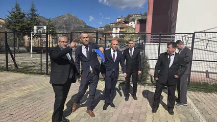 Eğitim Yatırımlarını Yerinde İnceledi