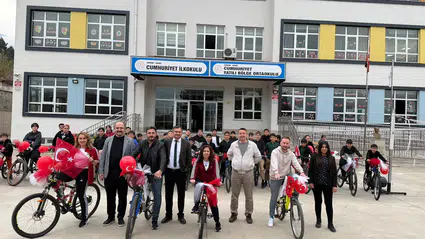 Çocuklar, 23 Nisan İçin Pedal Çevirdi