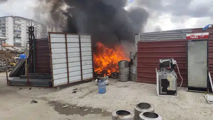 Hurdalıkta Çıkan Yangın Korkuttu