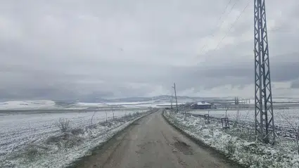 Bahar Beklerken Nisan’da Kar Yağışı Devam Etti