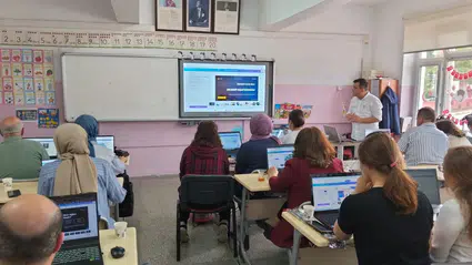 Yapay Zeka Kursları Sürüyor