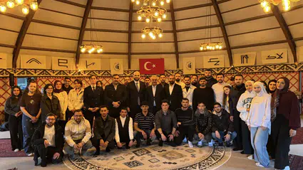 Ahlatcı, Çorumlu Obası'nda Gençlerle Bir Araya Geldi