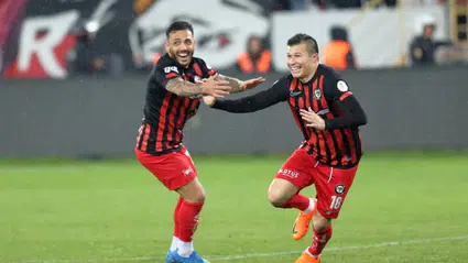 Samudio’nun Göz Kamaştıran Performansı