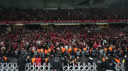 Kırmızı-Siyahlıların Yeni Marşı Çıktı