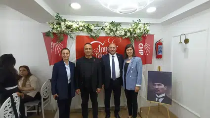 CHP’den Anneler Günü’ne Özel Kutlama