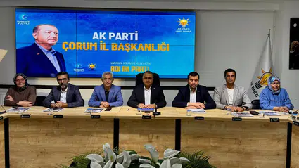 AK Partililer Partide Toplandı