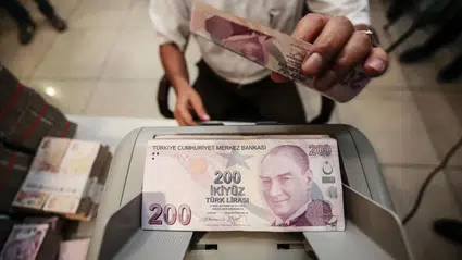 Bankalar Yarışa Girdi, Parasını Getirene 194 Bin Lira Veriyorlar