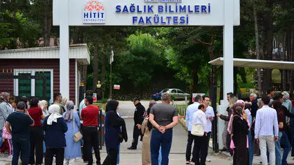 Çorum'da YKS Heyecanı: 14 Bin 327 Öğrenci Ter Döküyor