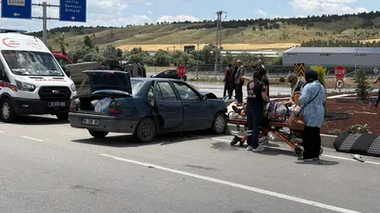 Osmancık Kavşağı’nda Korkunç Kaza: 5 Yaralı